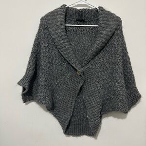 NWOT Wool Blend Sisley Gray Knit Women’s Cardigan Sweater Size ONE SIZE